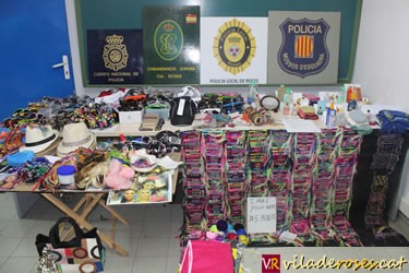 Dispositu policial a les platges de Roses