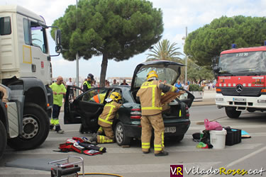 Accident formigonera i turisme a Roses