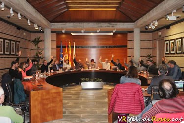 Ple Ajuntament de Roses