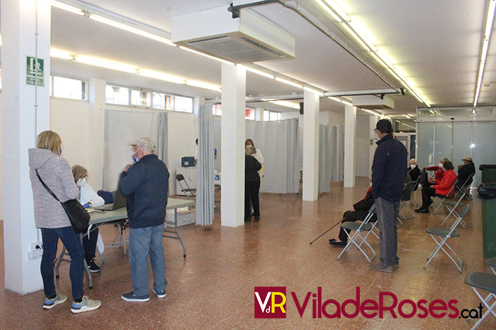 Vacunació Covi-19 a Roses