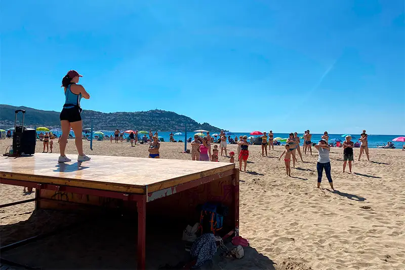 Zumba i Cardiotono a la platja Santa Margarida de Roses
