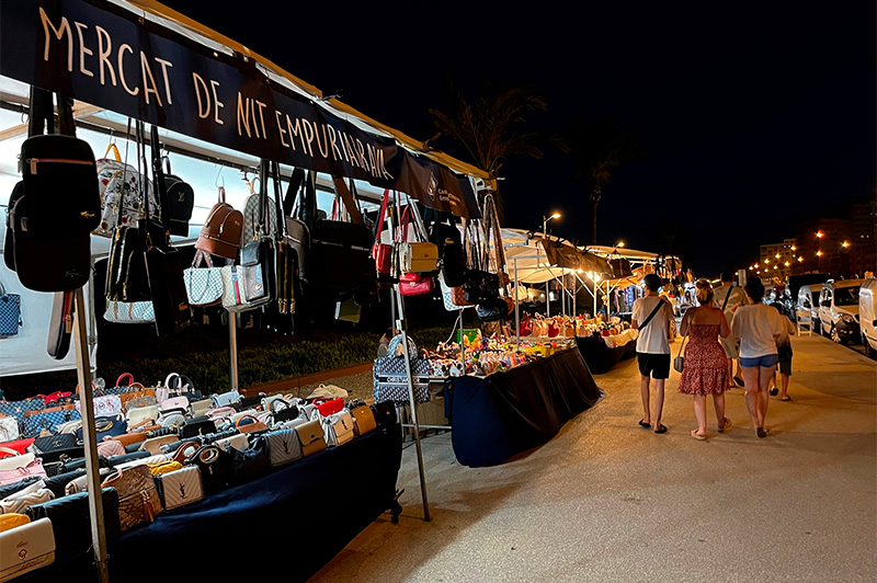Mercat de Nit al Passeig Marítim d'Empuriabrava