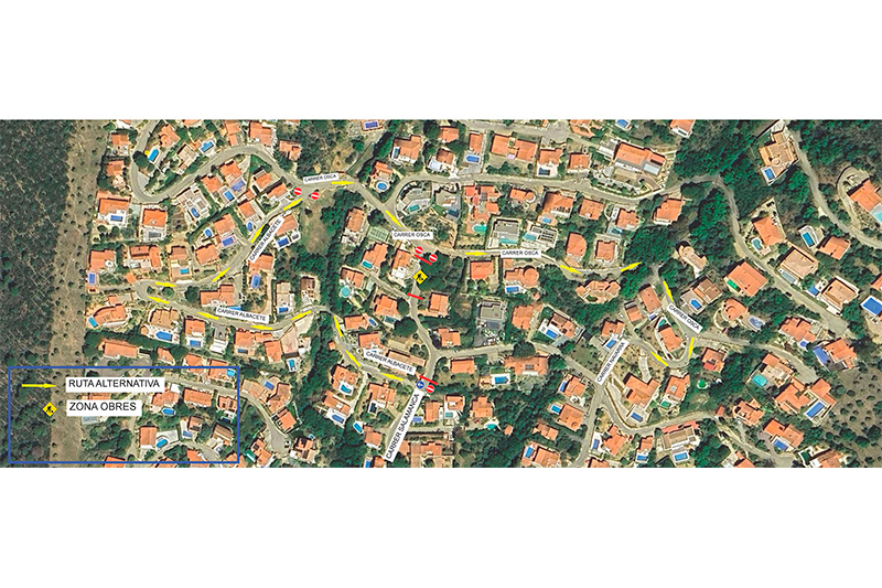 Tall de trànsit a la urbanització Mas Fumats de Roses