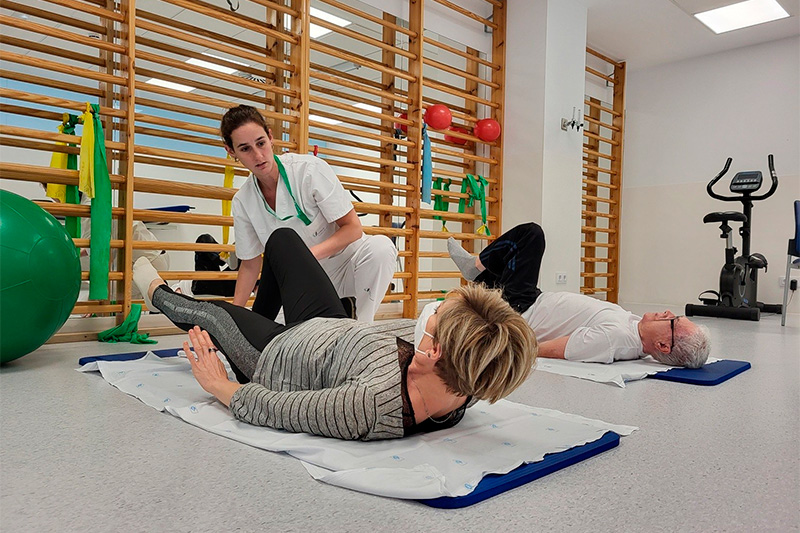 Sessió de neurorehabilitació amb pacients amb Esclerosi Múltiple