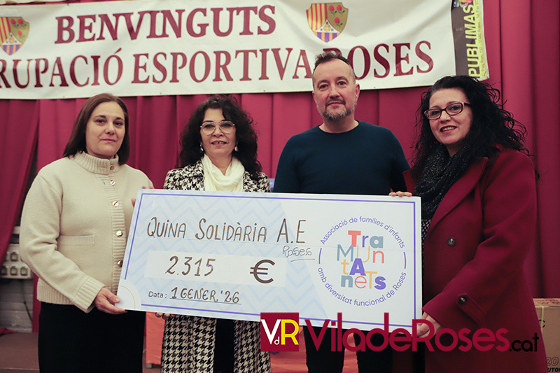Donació de l'AE Roses a l'Associació Tramuntanets